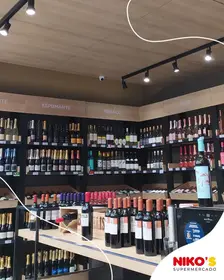 Setor de vinhos do supermercado
